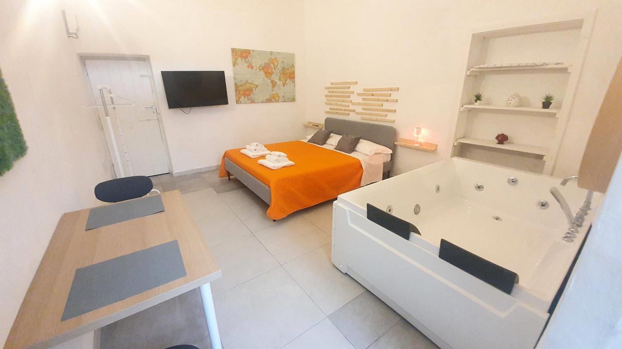 Suite Adriatica Hottube And Sauna Bari Exterior photo